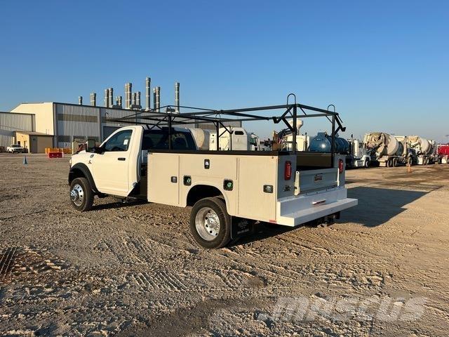 RAM 4500 Bestelwagens met open laadbak
