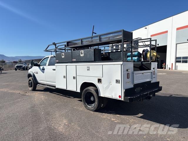 RAM 4500 Bestelwagens met open laadbak