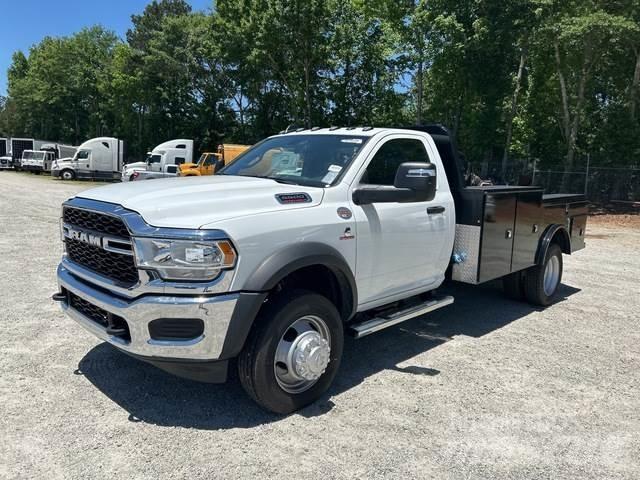 RAM 5500 Bestelwagens met open laadbak