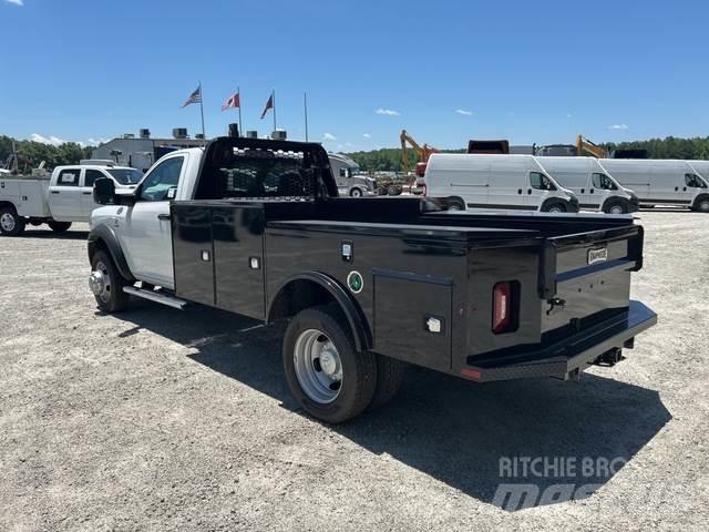 RAM 5500 Bestelwagens met open laadbak