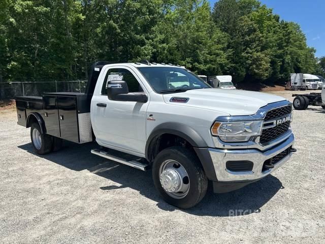 RAM 5500 Bestelwagens met open laadbak