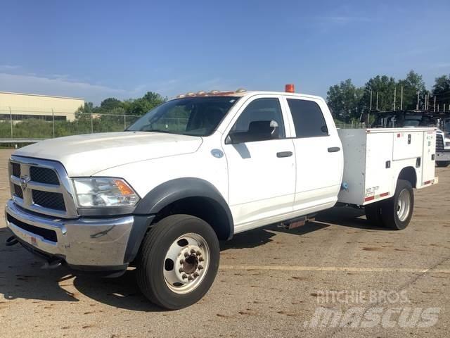 RAM 5500 Bestelwagens met open laadbak