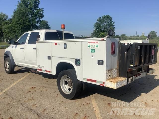 RAM 5500 Bestelwagens met open laadbak