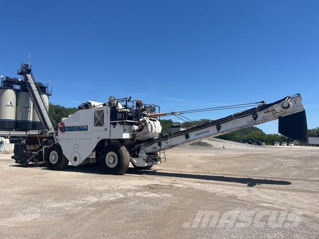 Roadtec SB2500 Materiaal transport voertuigen
