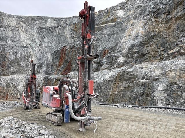 Sandvik DX800R Surface drill rigs