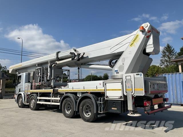 Scania P410LB Auto hoogwerkers
