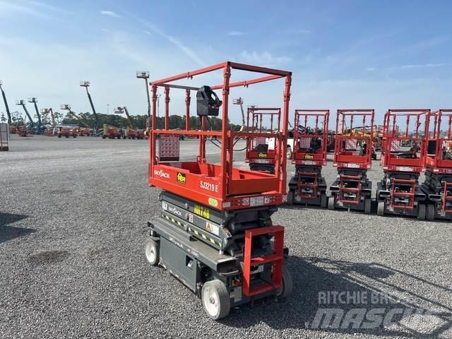 SkyJack SJ3219 Schaarhoogwerkers