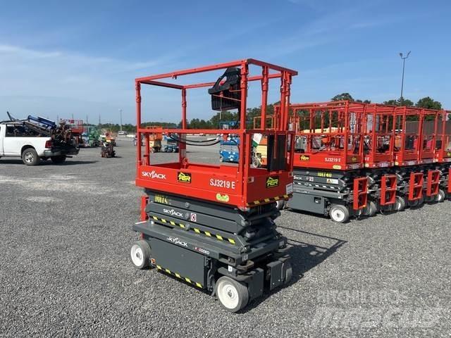 SkyJack SJ3219 Schaarhoogwerkers