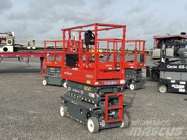SkyJack SJ3219 Schaarhoogwerkers