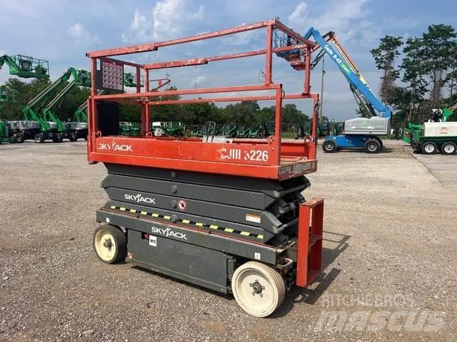 SkyJack SJ3226 Schaarhoogwerkers