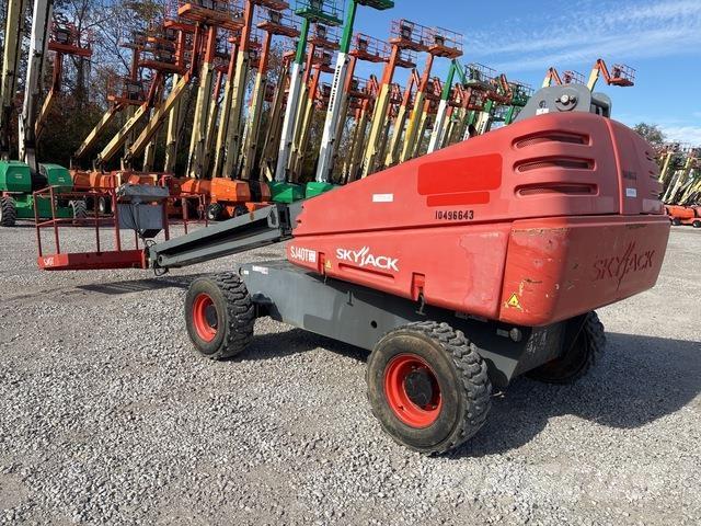 SkyJack SJ40T Telescoophoogwerkers