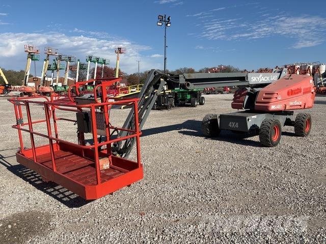 SkyJack SJ45T Telescoophoogwerkers