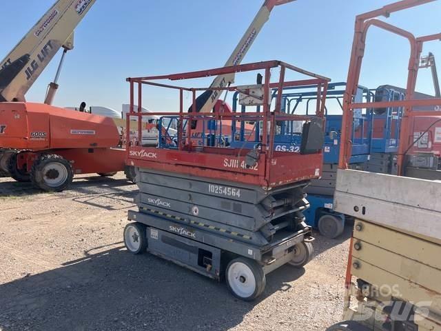SkyJack SJ4632 Schaarhoogwerkers