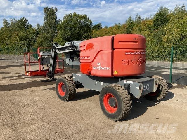 SkyJack SJ46AJ Knikarmhoogwerkers