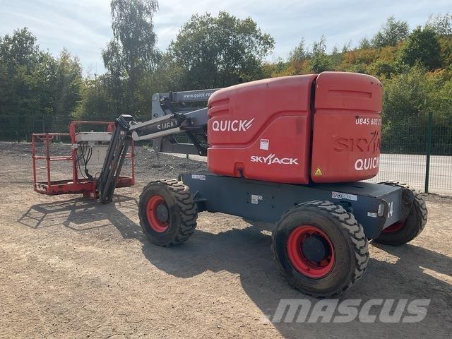 SkyJack SJ46AJ Knikarmhoogwerkers