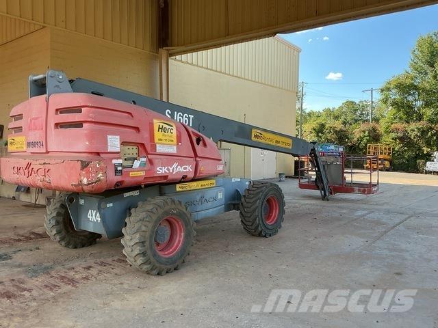 SkyJack SJ66T Telescoophoogwerkers