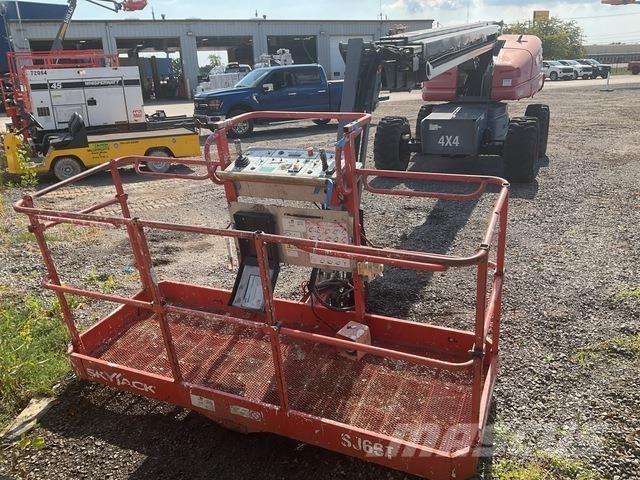 SkyJack SJ66T Telescoophoogwerkers