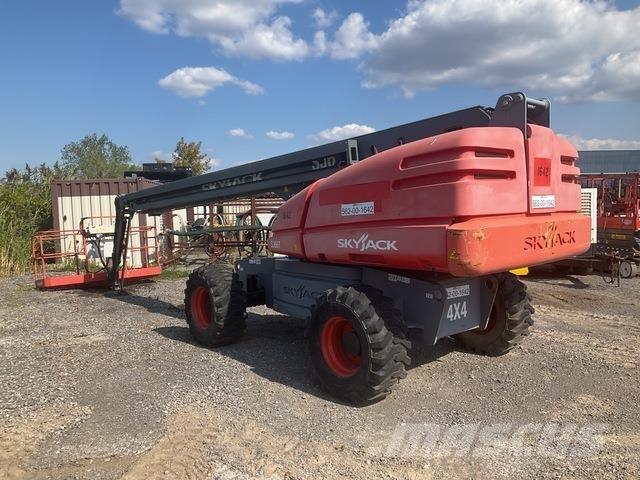 SkyJack SJ66T Telescoophoogwerkers