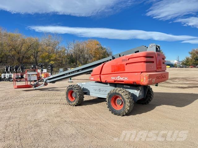 SkyJack SJ66T Telescoophoogwerkers