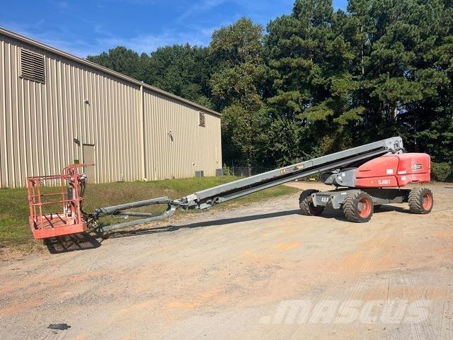 SkyJack SJ86T Telescoophoogwerkers