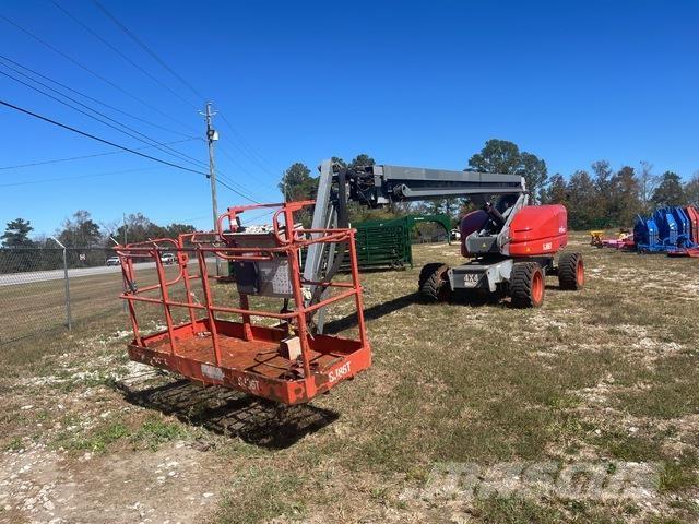 SkyJack SJ86T Telescoophoogwerkers