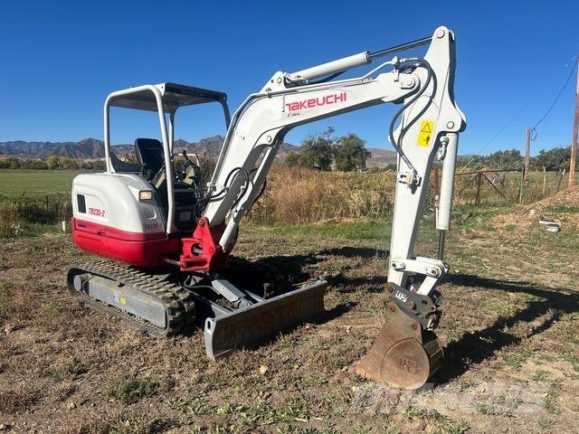 Takeuchi TB235 Rupsgraafmachines
