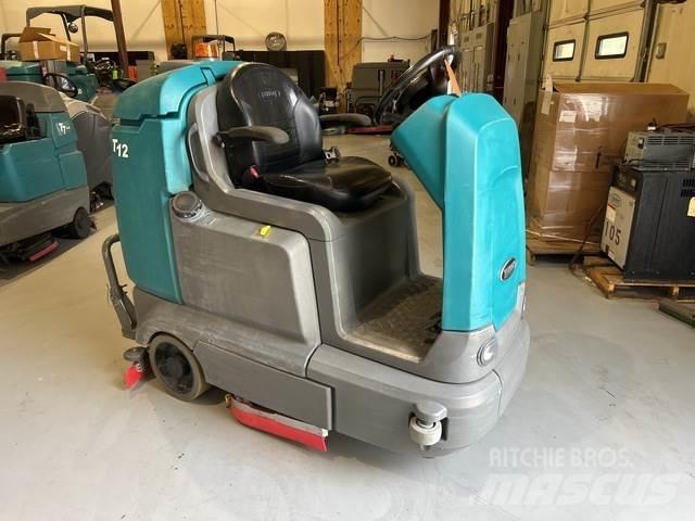Tennant T12 Schrobzuigmachines