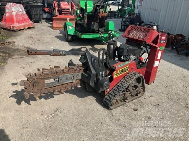 Toro TRX16 Sleuvengravers