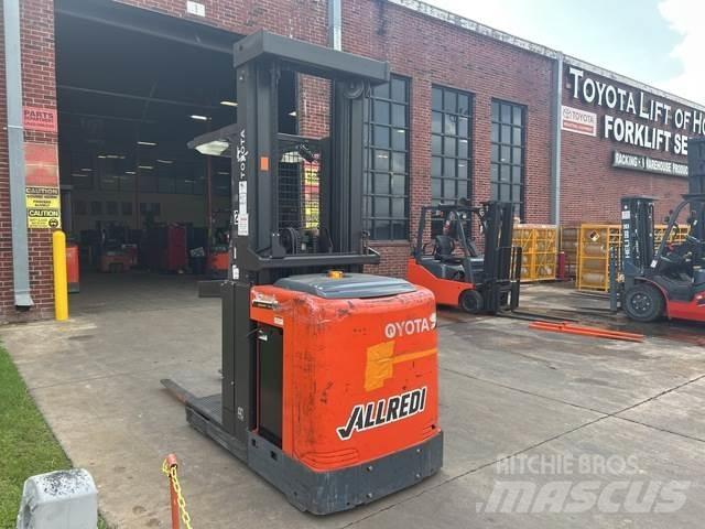 Toyota 8BPUE15 Orderpicker voor middelhoog niveau
