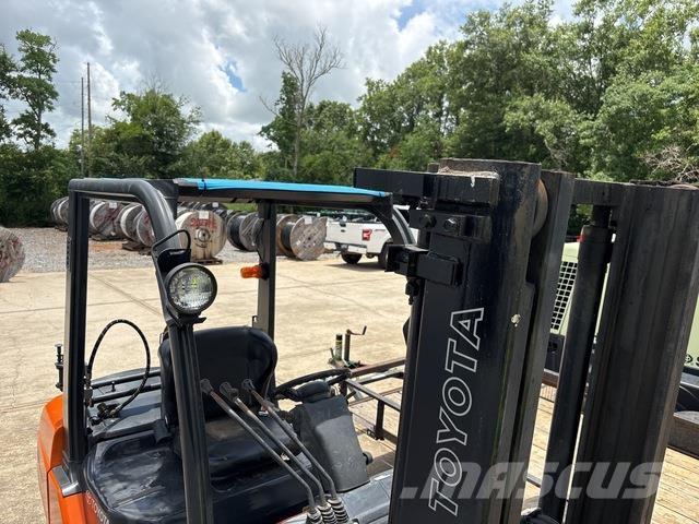 Toyota 8FGU30 Heftrucks overige