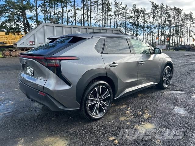 Toyota BZ4X Auto's