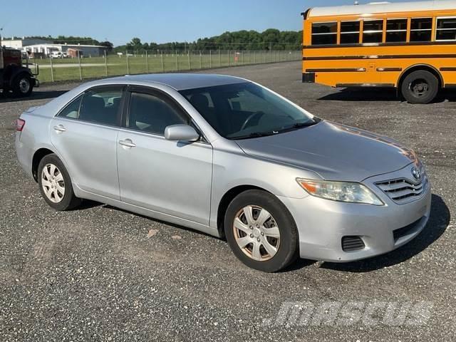 Toyota Camry Auto's