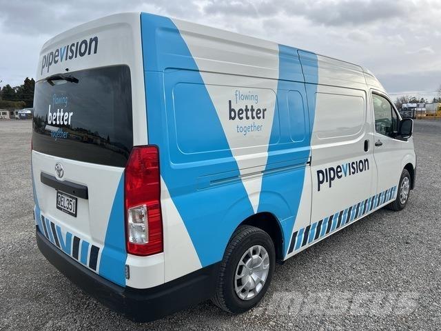 Toyota HiAce Gesloten bedrijfswagens