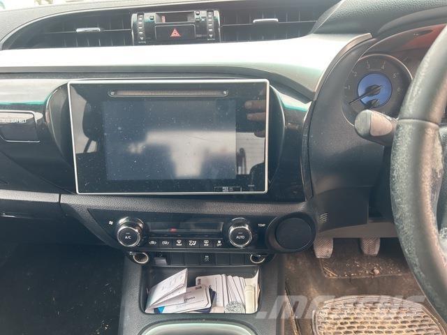 Toyota HiLux Anders
