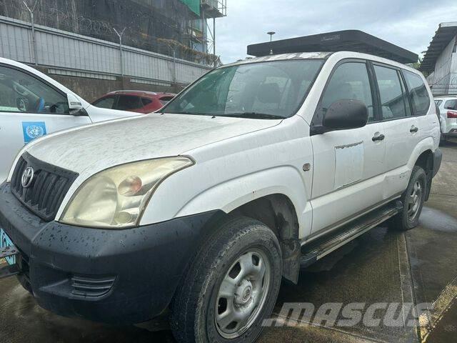 Toyota Prado Auto's