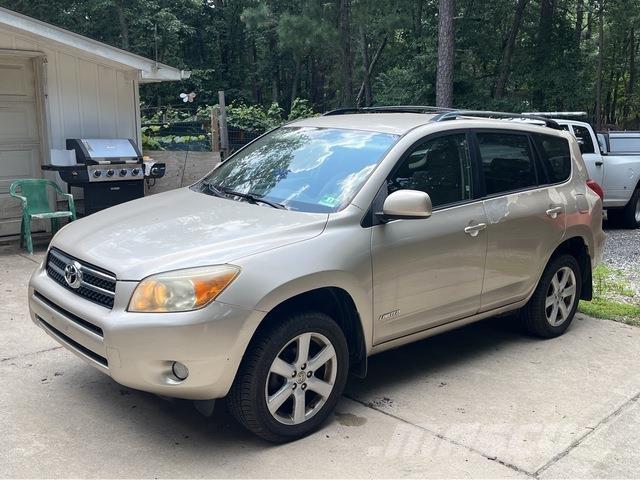 Toyota RAV4 Auto's