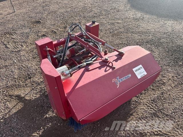 Ventrac NJ380 Borstels