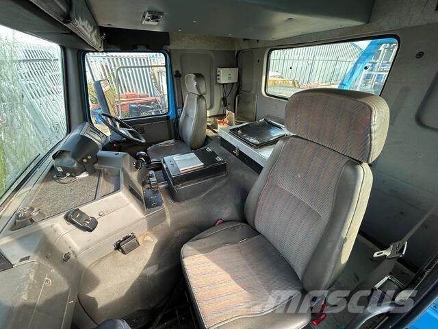 Volvo  Auto hoogwerkers