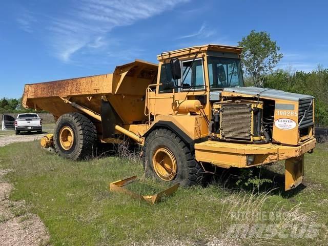 Volvo A25C 6x6 Knik dumptrucks