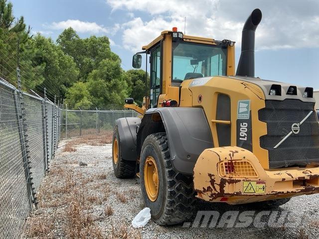 Volvo L90G Wielladers