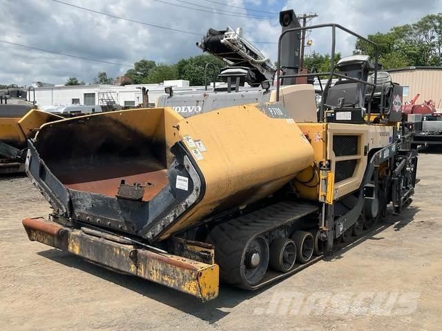 Volvo P7110 Asfaltafwerkmachines