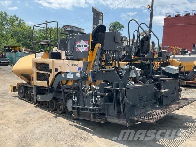 Volvo P7110 Asfaltafwerkmachines