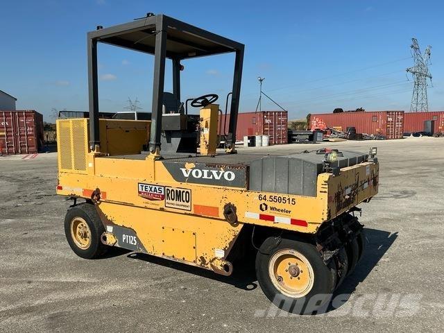 Volvo PT125 Bandenwalsen