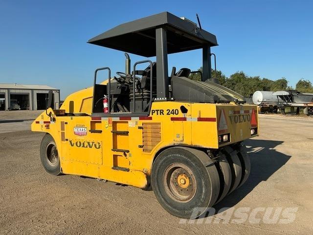 Volvo PTR240 Bandenwalsen