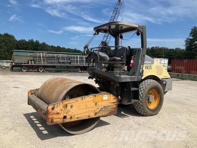Volvo SD70D Trilrolwalsen