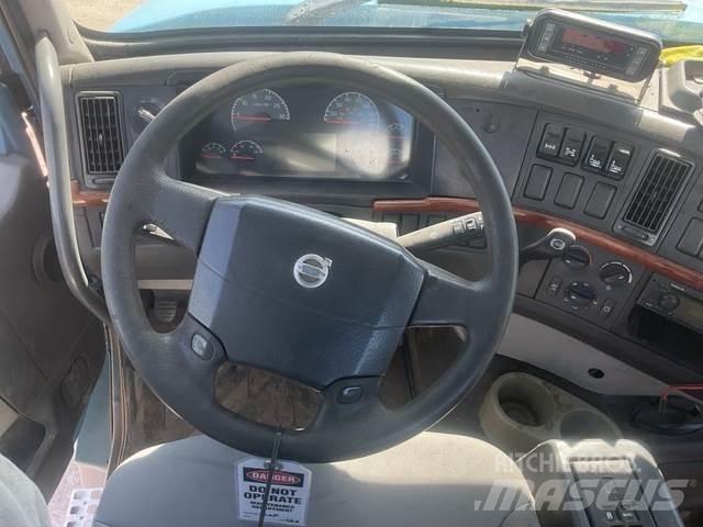 Volvo VHD104F Anders