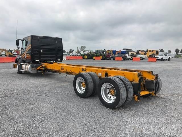 Volvo VHD64F Cabine en interieur