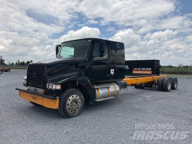 Volvo VHD64F Cabine en interieur