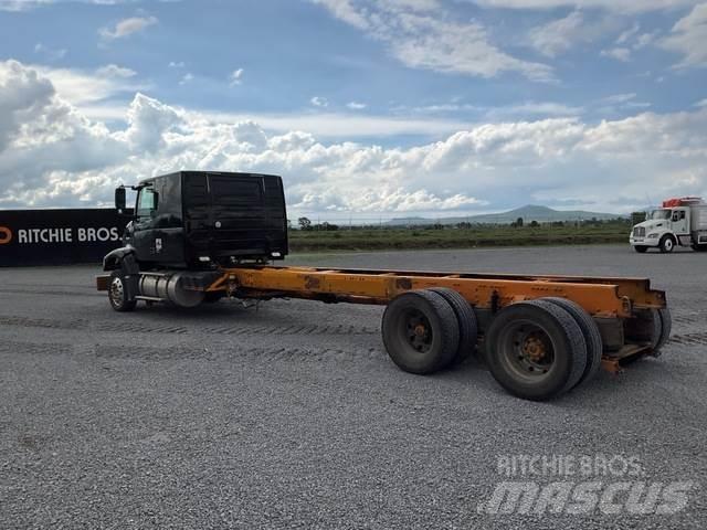 Volvo VHD64F Cabine en interieur