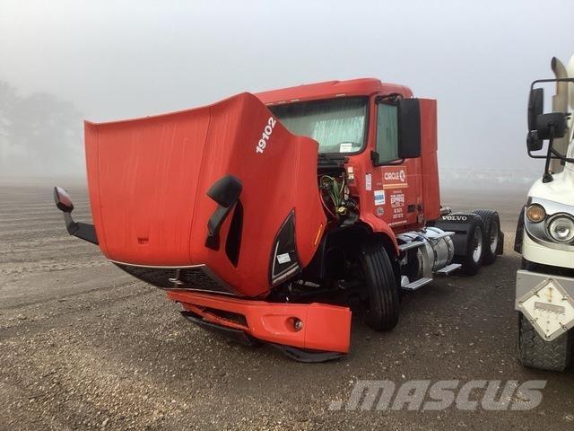 Volvo VNL Trekkers